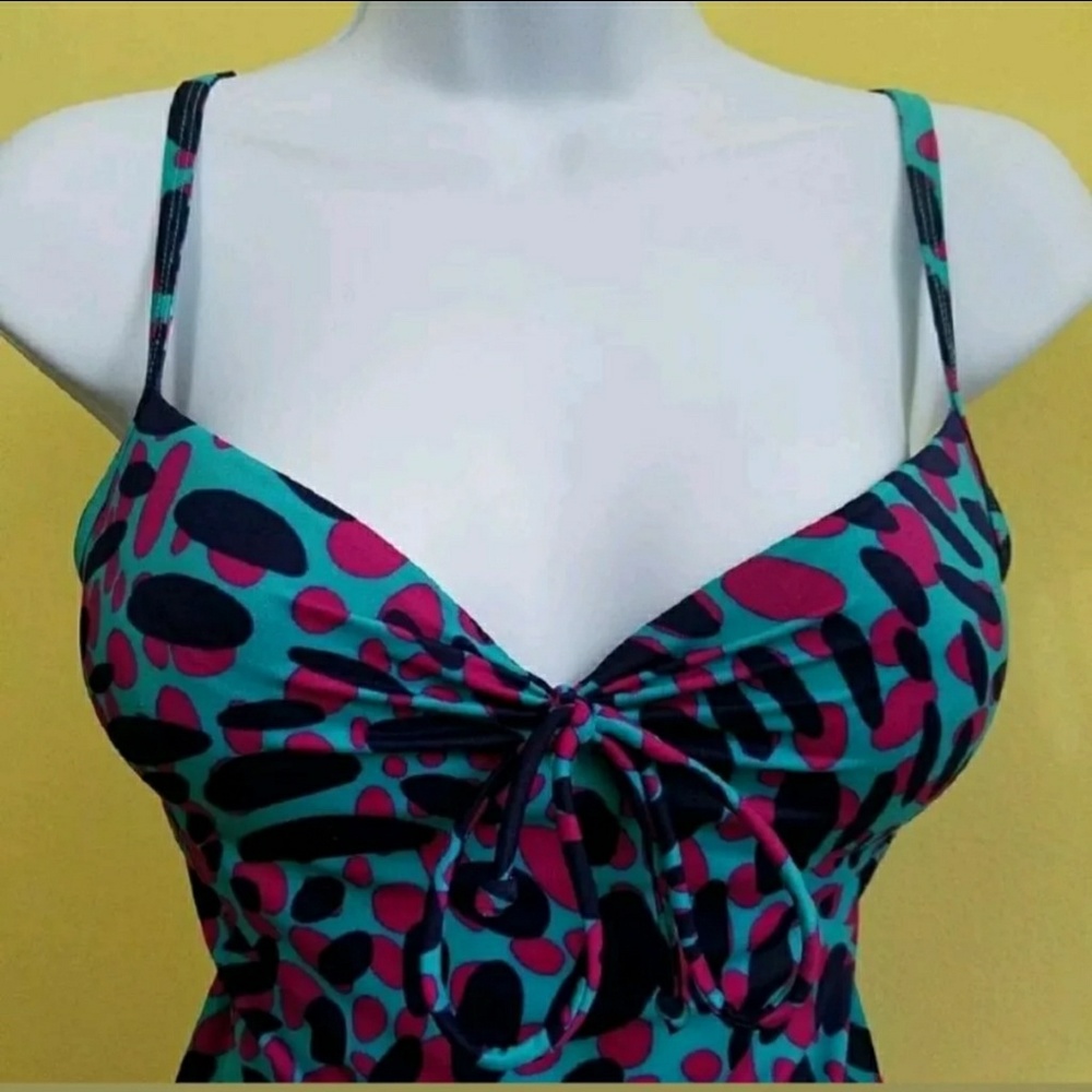 Victoria's Secret push up tankini swim top 34B